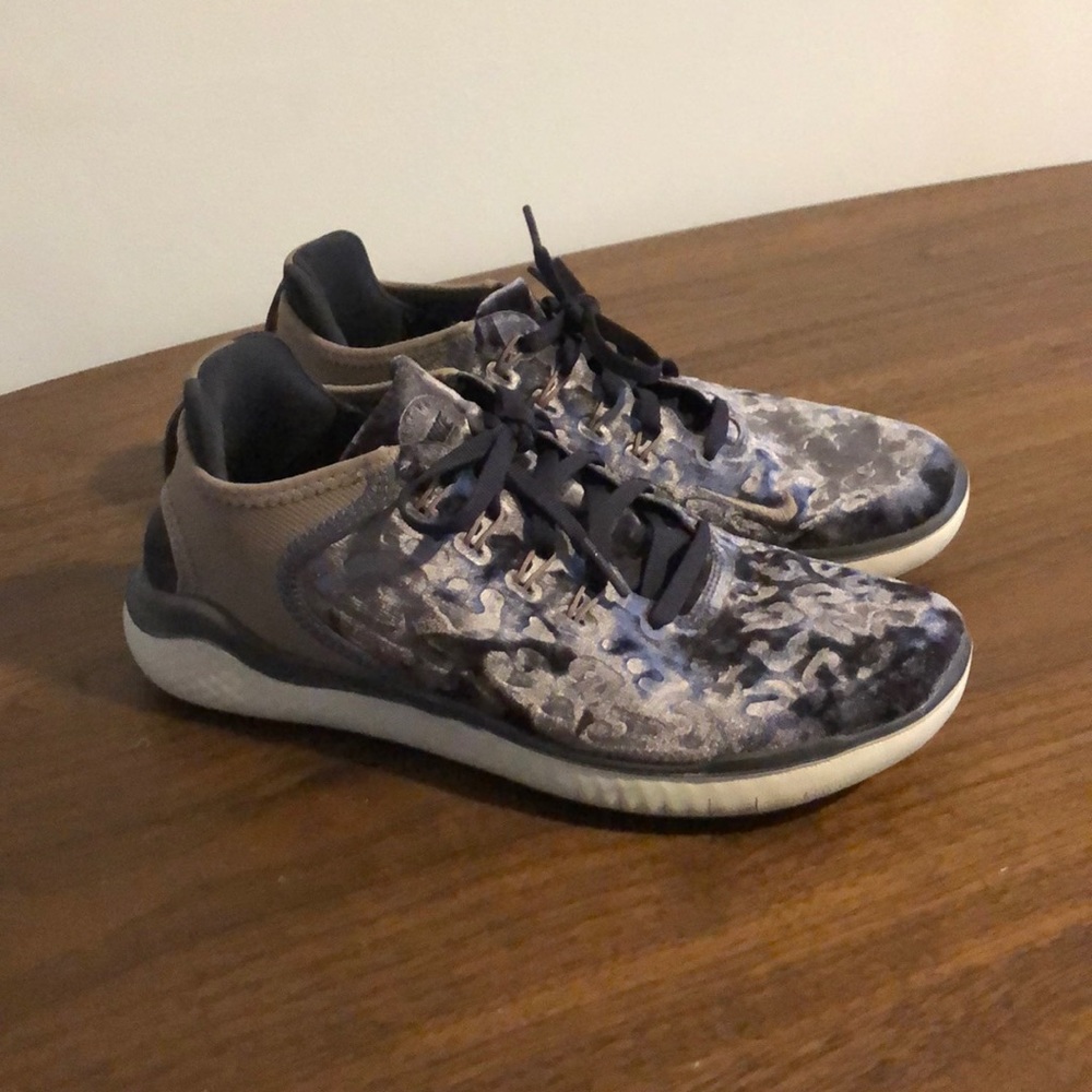 Like New, Nike Purple Cheetah Print sneakers